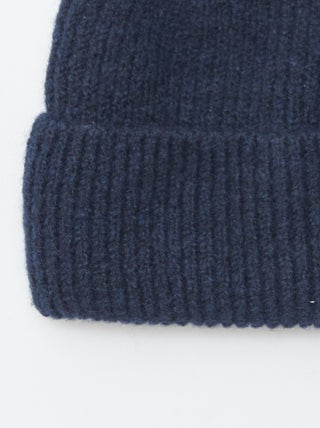 Muts met omslag en ribbelpatroontje