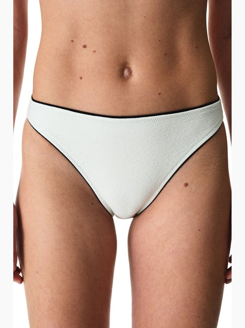 Nadia bikinibroekje met structuur en middelhoge taille penti - Kiabi Nadia bikinibroekje met structuur en middelhoge taille penti - Kiabi