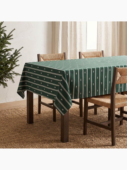 Nappe de noël à doubles rayures avec fil lurex et sapins brodés en relief - gamusi. - Kiabi Nappe de noël à doubles rayures avec fil lurex et sapins brodés en relief - gamusi. - Kiabi