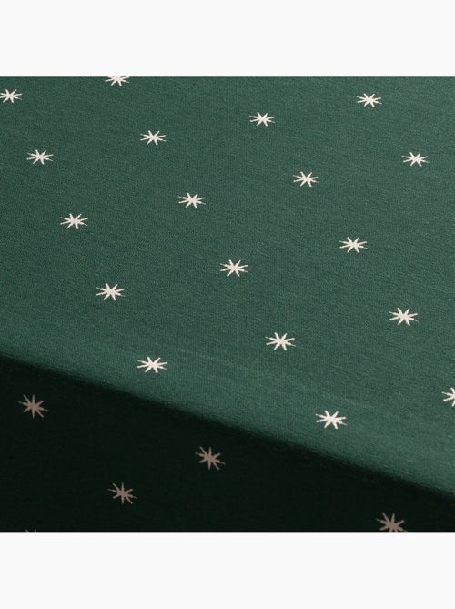 Nappe de noël avec fil lurex et étoiles brodées en relief - gamusi. - Kiabi Nappe de noël avec fil lurex et étoiles brodées en relief - gamusi. - Kiabi