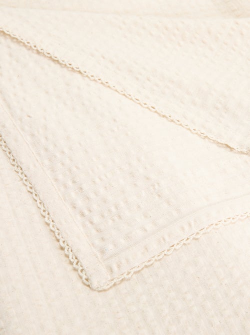 Nappe en tissu gaufré en seersucker - Kiabi Nappe en tissu gaufré en seersucker - Kiabi