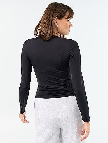 Nauwsluitend en geplooid T-shirt