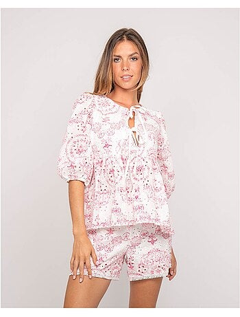 Octana geborduurde blouse