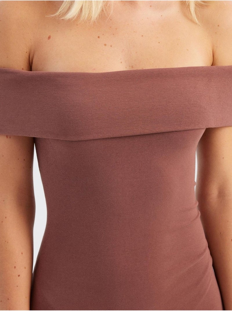 Off shoulder mini bodycon jurk hiccup Bruin - Kiabi