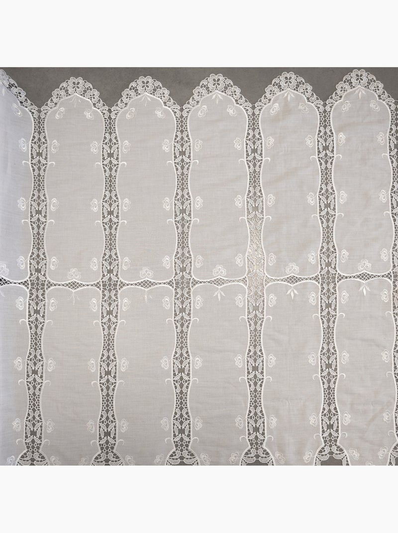 Opengewerkte windscherm met bloemmotief in macramé Wit - Kiabi