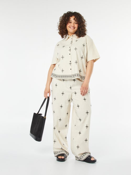 Overhemd met korte mouwen en geborduurde motiefjes - Kiabi