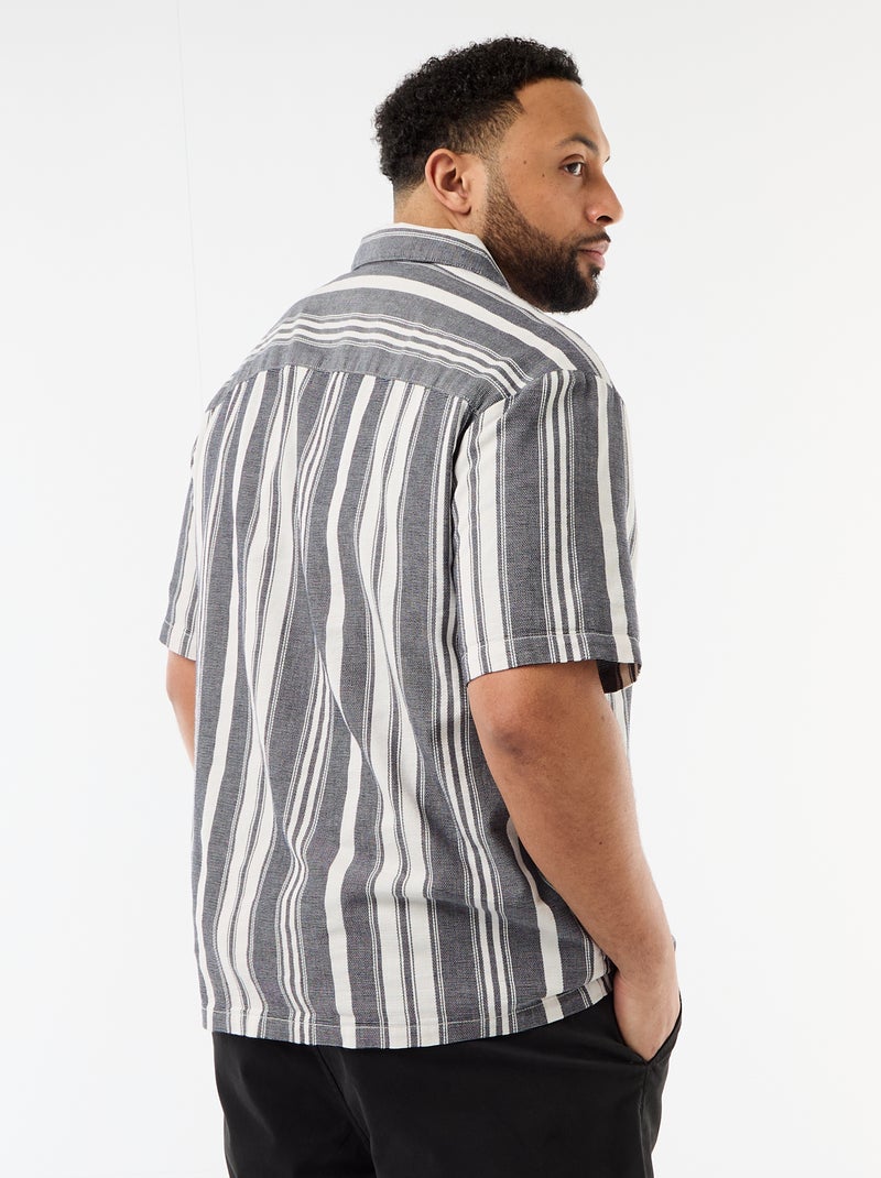 Overhemd met korte mouwen en strepen Zwart - Kiabi
