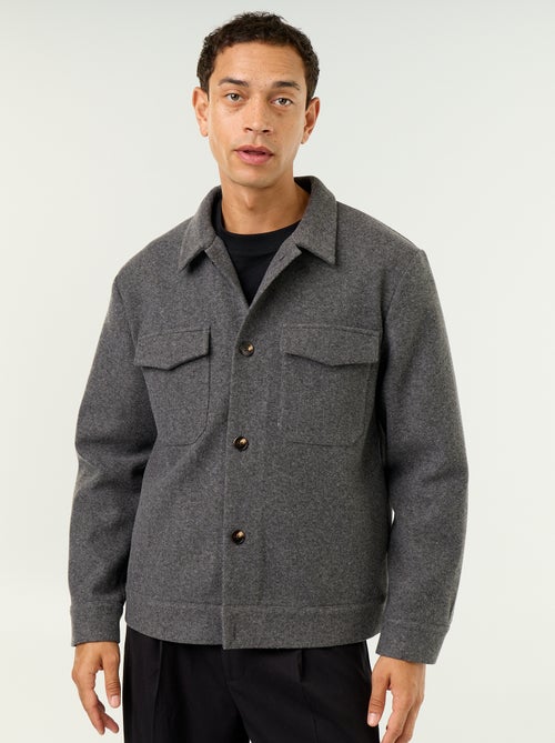 Overhemdjas met wol-look en borstzakken - Kiabi Overhemdjas met wol-look en borstzakken - Kiabi