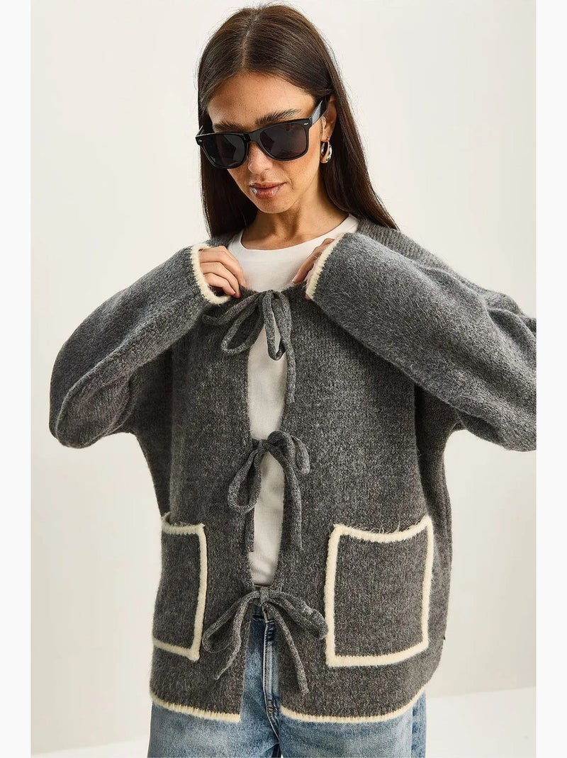 Oversized gebreid vest met striksluiting lucci Middengrijs - Kiabi