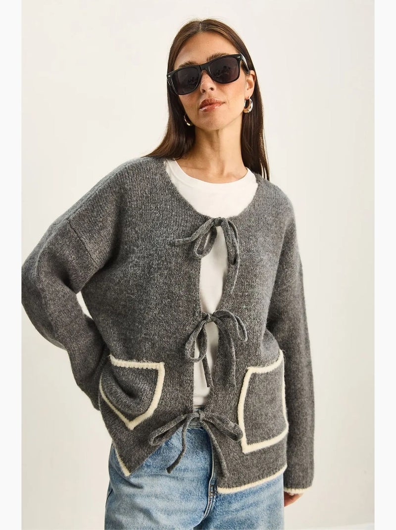 Oversized gebreid vest met striksluiting lucci Middengrijs - Kiabi