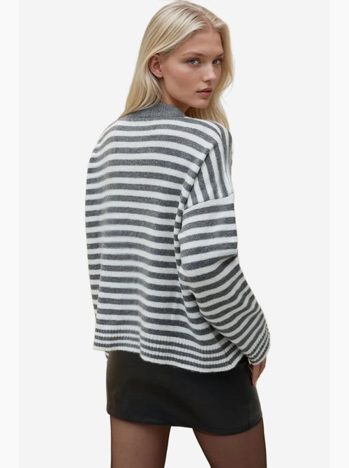 Oversized gestreepte trui met ronde hals en soft-touch hiccup - Kiabi
