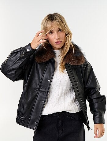 Oversized imitatieleer jasje met afneembare bontkraag