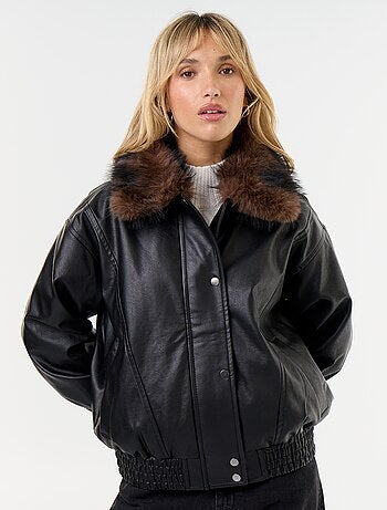 Oversized imitatieleer jasje met afneembare bontkraag