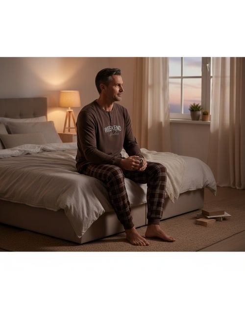 Ozabi heren pyjama fleece gevoerd borduurwerk weekend vibes - Kiabi Ozabi heren pyjama fleece gevoerd borduurwerk weekend vibes - Kiabi