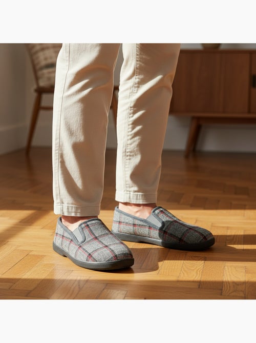 Ozabi pantoufles charentaises homme fourrées carreaux fenêtre antidérapantes - Kiabi Ozabi pantoufles charentaises homme fourrées carreaux fenêtre antidérapantes - Kiabi