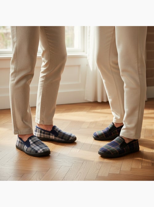 Ozabi pantoufles charentaises homme pack de 2 paires semelle antidérapante - Kiabi Ozabi pantoufles charentaises homme pack de 2 paires semelle antidérapante - Kiabi