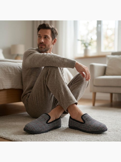 Ozabi pantoufles homme charentaises chaudes antidérapantes - Kiabi Ozabi pantoufles homme charentaises chaudes antidérapantes - Kiabi