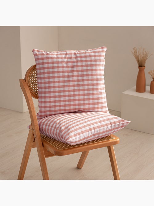 Pack de deux housses de coussin à carreaux vichy, en tissu imperméable - Gamusi. - Kiabi Pack de deux housses de coussin à carreaux vichy, en tissu imperméable - Gamusi. - Kiabi