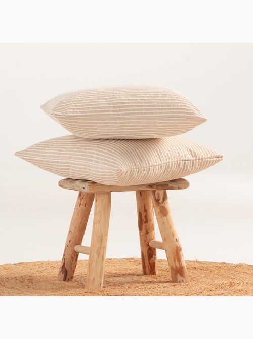 Pack de deux housses de coussin chiné à rayures, tissu en relief bicolore - Gamusi. - Kiabi Pack de deux housses de coussin chiné à rayures, tissu en relief bicolore - Gamusi. - Kiabi