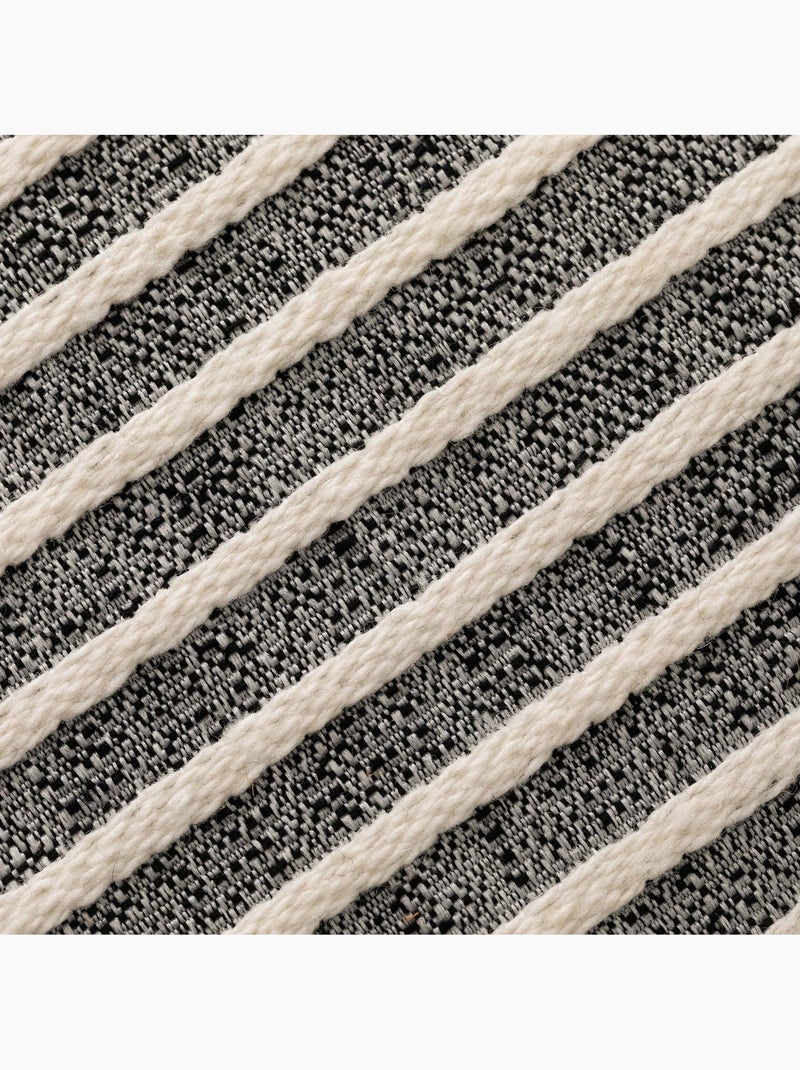 Pack de deux housses de coussin chiné à rayures, tissu en relief bicolore -  Gamusi. Noir - Kiabi