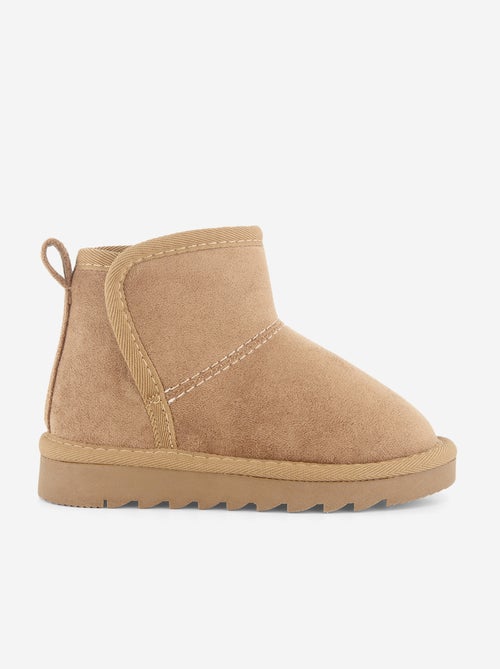 Paire de boots fourrées en suédine - Kiabi Paire de boots fourrées en suédine - Kiabi
