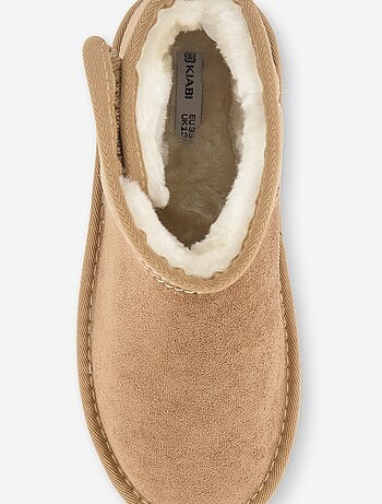 Paire de boots fourrées en suédine