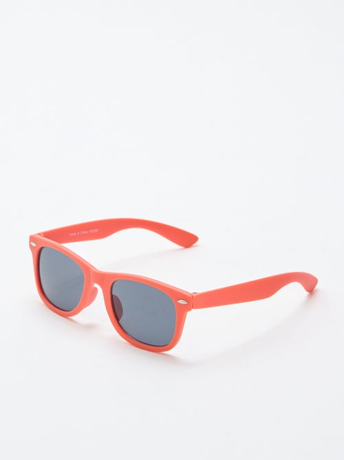 Paire de lunette de soleil classique unie - Kiabi