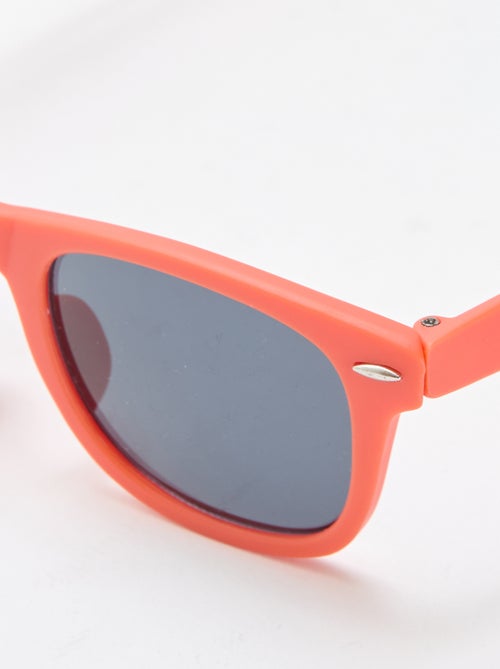 Paire de lunette de soleil classique unie - Kiabi