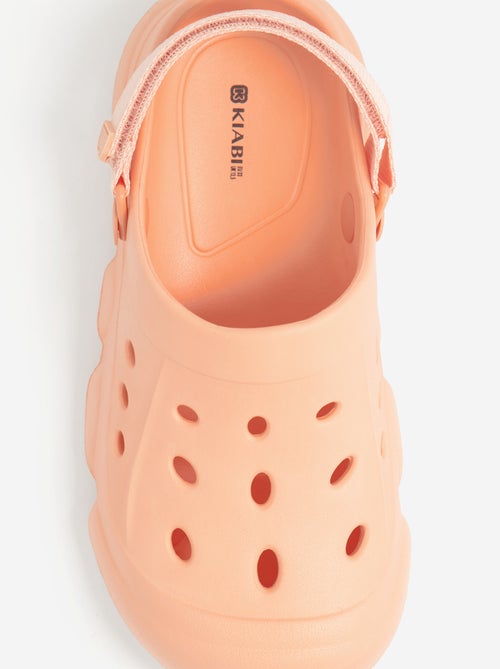 Paire de mules fermées pour la plage - Kiabi Paire de mules fermées pour la plage - Kiabi