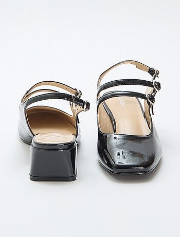 Paire d'escarpin verni brillant uni