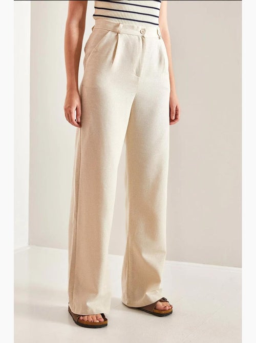 Palazzo-broek met hoge taille en plooien lucci - Kiabi Palazzo-broek met hoge taille en plooien lucci - Kiabi