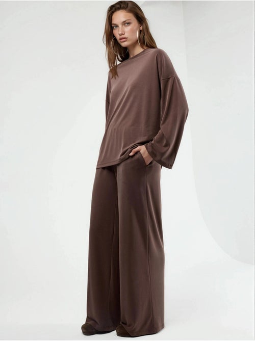 Pantalon à jambe droite à enfiler busem - Kiabi Pantalon à jambe droite à enfiler busem - Kiabi