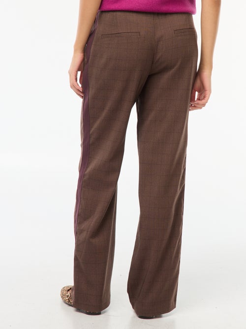 Pantalon à pinces avec bandes sur le côté - Kiabi