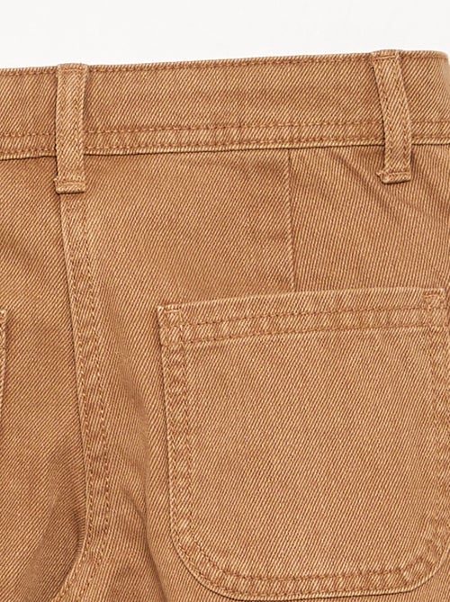 Pantalon ample avec broderies 'fleurs' - Kiabi