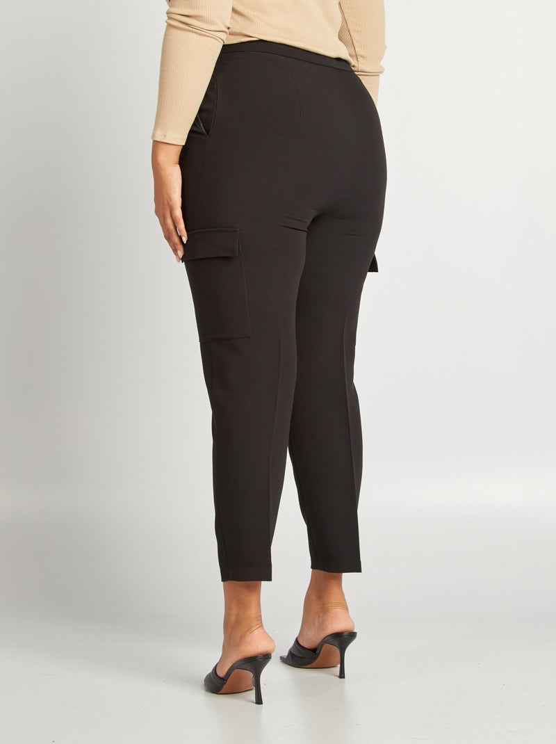 Pantalon avec poches à rabat noir - Kiabi