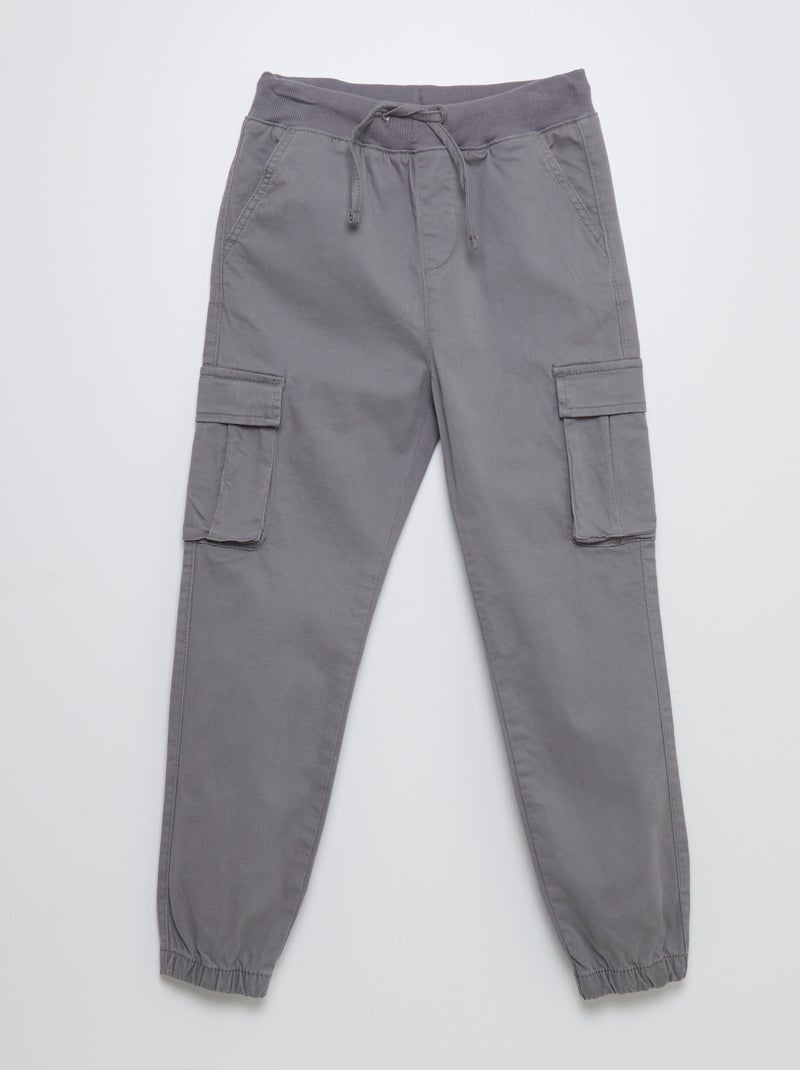 Pantalon avec poches à rabats - Coupe + confortable GRIS - Kiabi