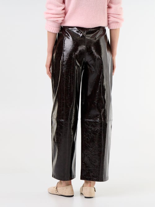 Pantalon barrel en faux cuir - Kiabi