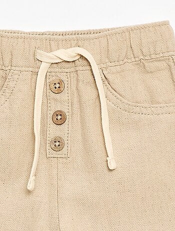 Pantalon blanc avec fines rayures