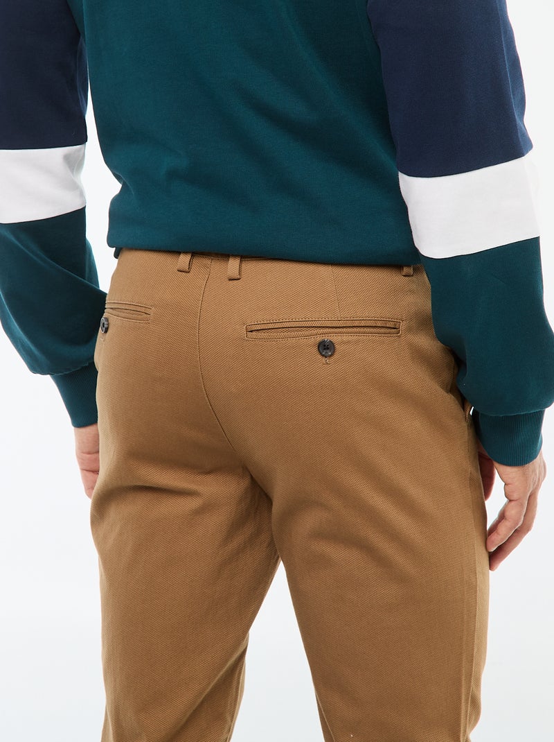 Pantalon chino en twill Marron - Kiabi