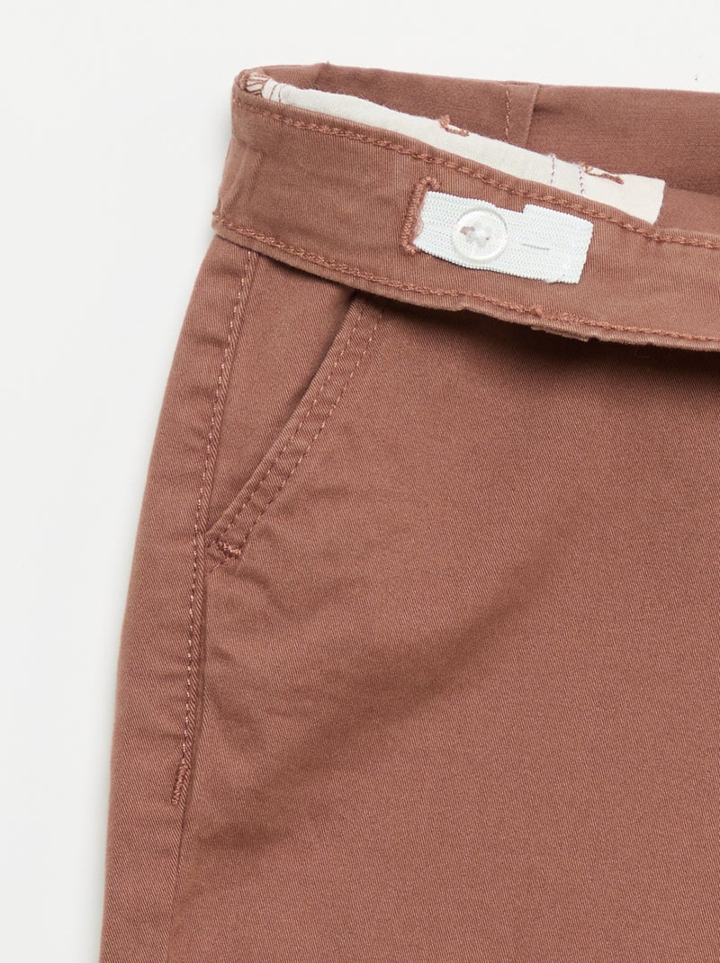 Pantalon chino slim Marron - Kiabi