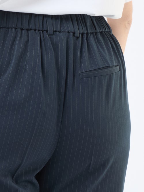 Pantalon cigarette avec ouverture par crochet et zippée - Kiabi