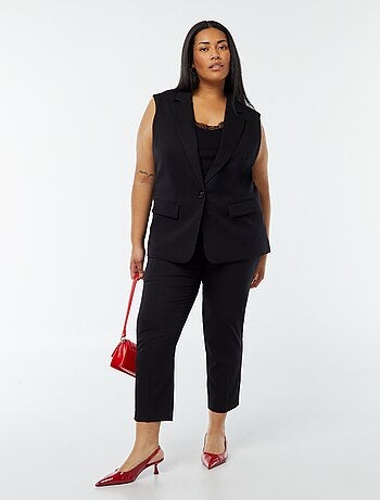 Pantalon cigarette avec ouverture par crochet et zippée