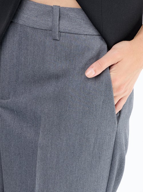 Pantalon cigarette uni avec 2 poches - Kiabi