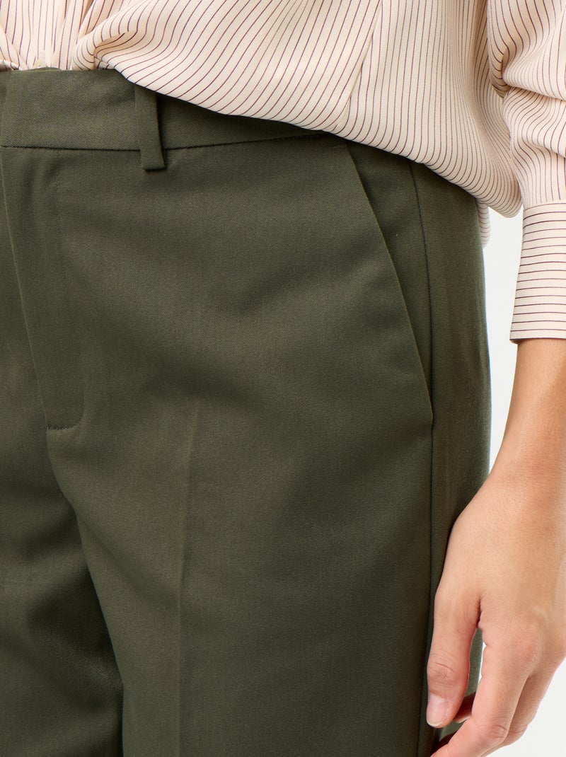 Pantalon cigarette uni avec 2 poches Vert - Kiabi