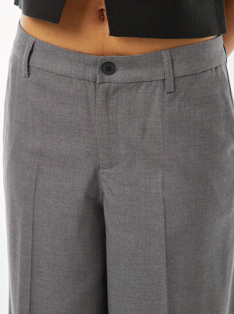 Pantalon city large à pinces Gris - Kiabi