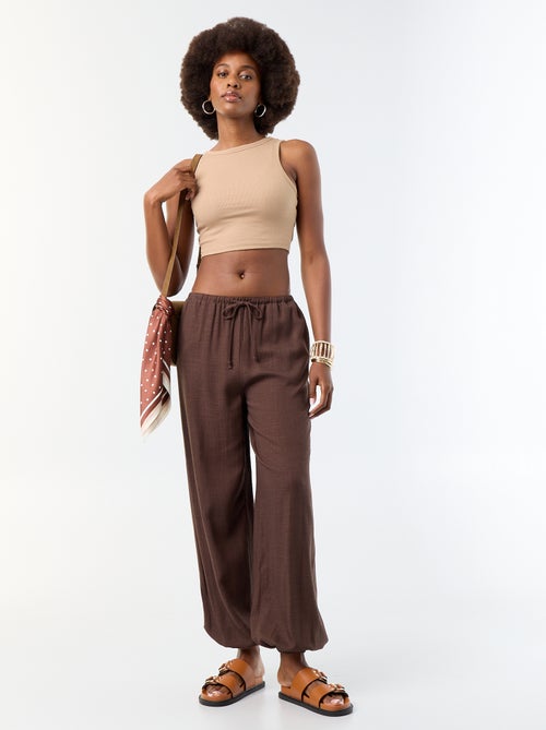 Pantalon coupe balloon uni avec 2 poches - Kiabi Pantalon coupe balloon uni avec 2 poches - Kiabi