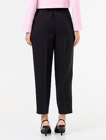 Pantalon coupe carotte taille haute