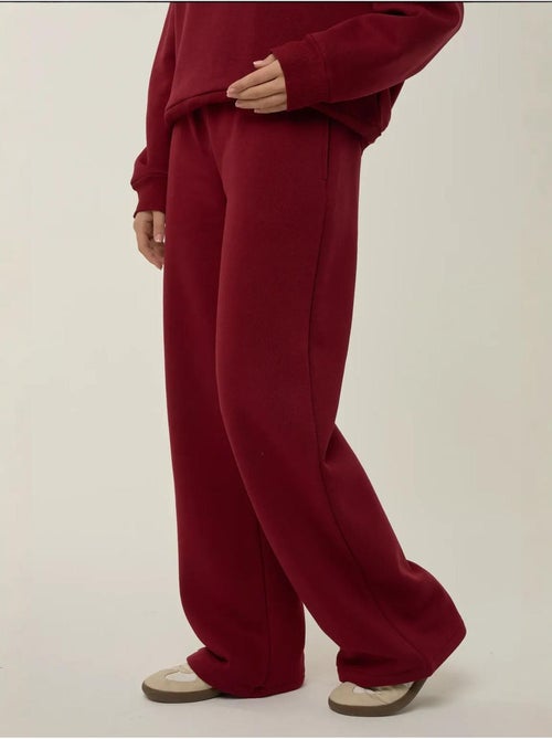 Pantalon de jogging à jambes larges avec cordon de serrage à la taille hiccup - Kiabi Pantalon de jogging à jambes larges avec cordon de serrage à la taille hiccup - Kiabi