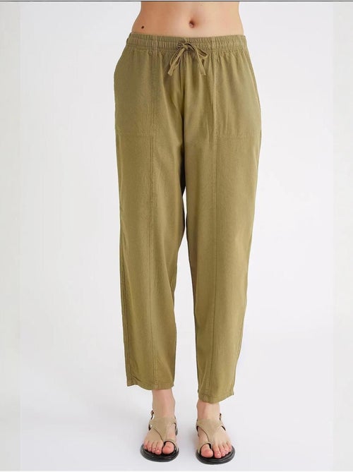 Pantalon de jogging en lin mélangé avec cordon de serrage à la taille mixray - Kiabi Pantalon de jogging en lin mélangé avec cordon de serrage à la taille mixray - Kiabi