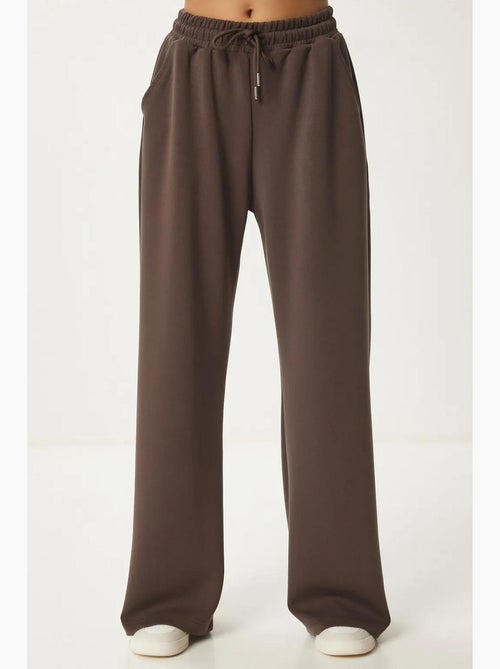 Pantalon de jogging jambe large à taille à cordon istanbul - Kiabi Pantalon de jogging jambe large à taille à cordon istanbul - Kiabi